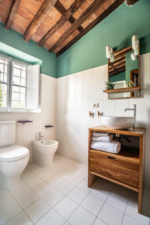 Accogliente Alloggio Con Vista E Piscina Lucca Ngoại thất bức ảnh